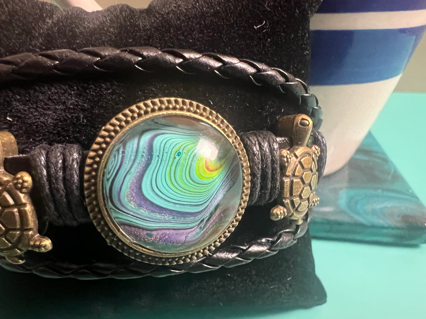 Serene Turtle Handmade Turtle Charm Leather Bracelet with Fluid Art Pendant – Nature-Inspired Boho Jewelry for Men & Women