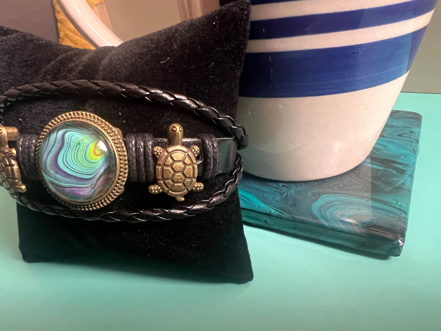 Serene Turtle Handmade Turtle Charm Leather Bracelet with Fluid Art Pendant – Nature-Inspired Boho Jewelry for Men & Women