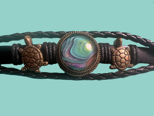 Serene Turtle Handmade Turtle Charm Leather Bracelet with Fluid Art Pendant – Nature-Inspired Boho Jewelry for Men & Women