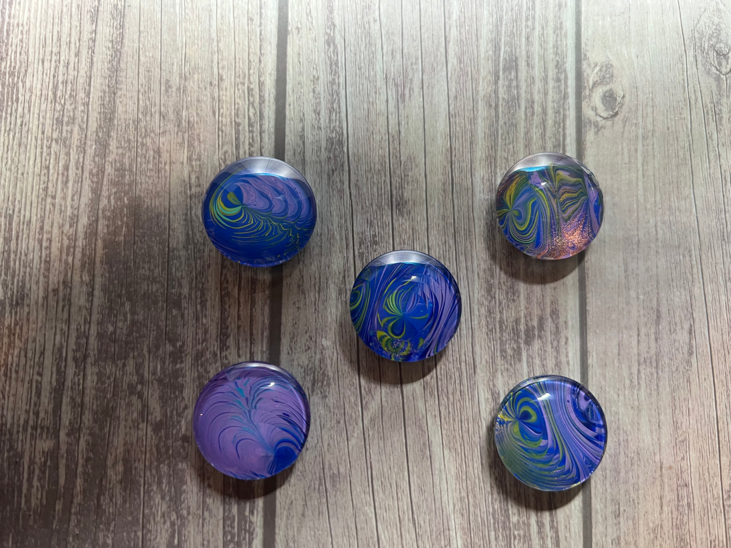 Handmade 18mm Glass Cabochon Magnets Set of 5 Acrylic Pour Art Skins Unique Fridge Decor Locket Accessories Office Magnets Gift Set